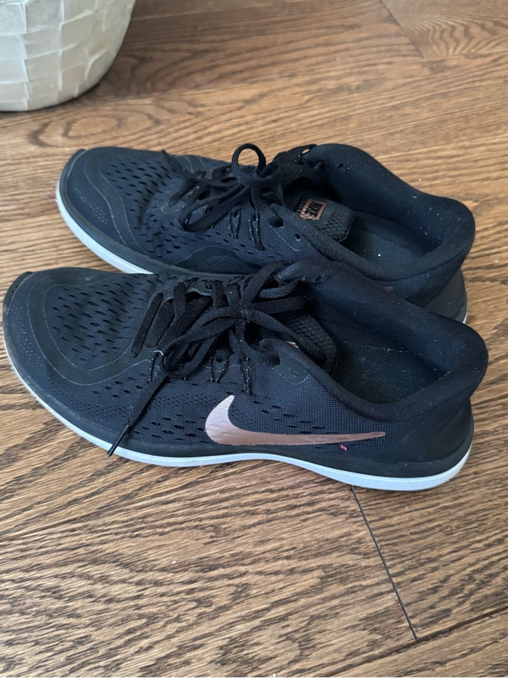 Nike Women's Black Running Sneakers with Rose Gold 8.5